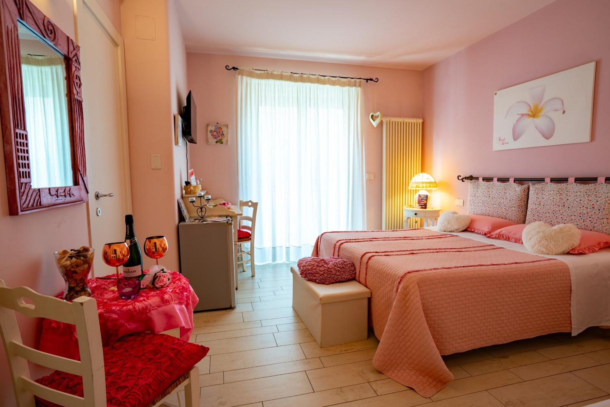 Petali Rosa Bed & Breakfast Polignano a Mare Luaran gambar