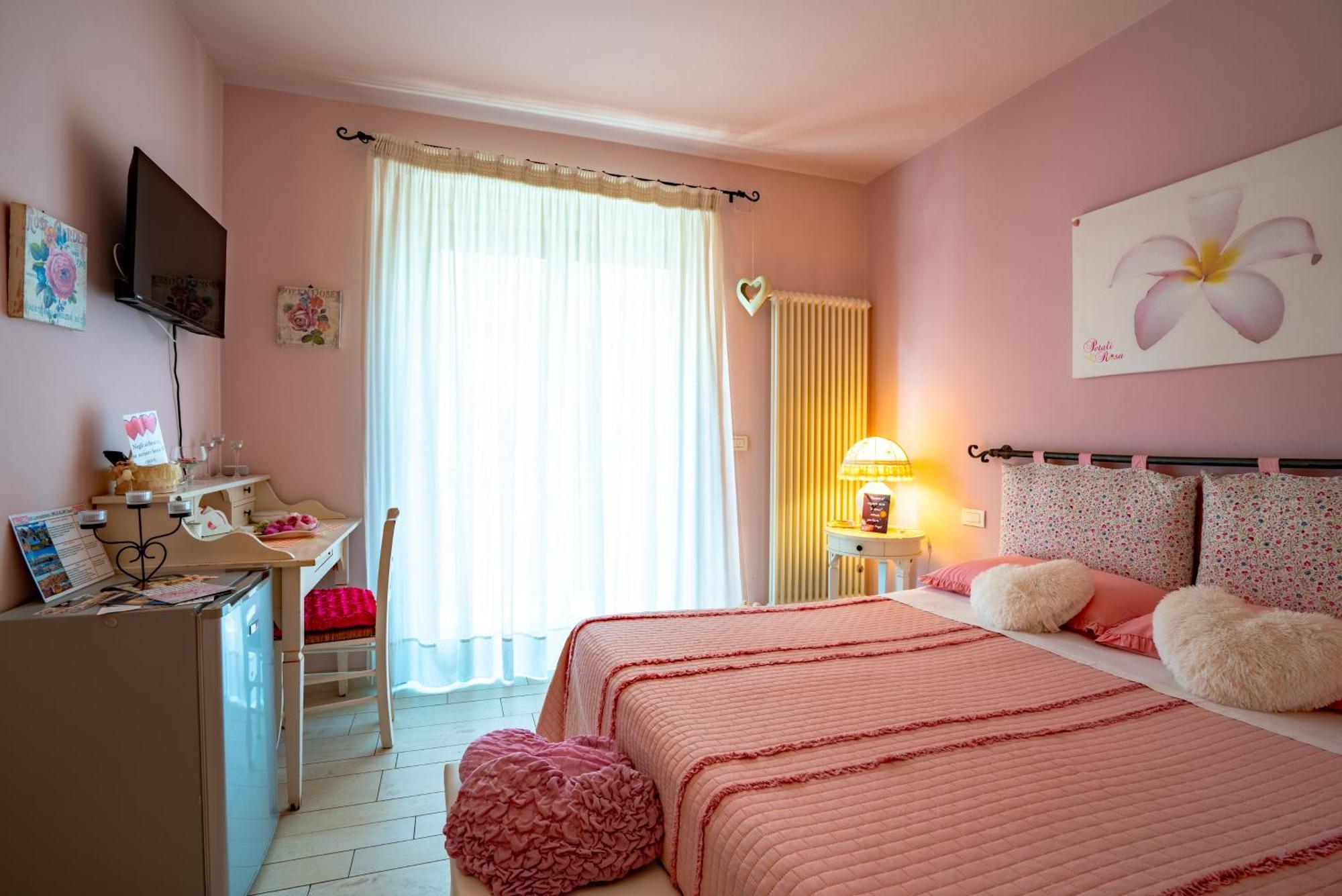 Petali Rosa Bed & Breakfast Polignano a Mare Luaran gambar