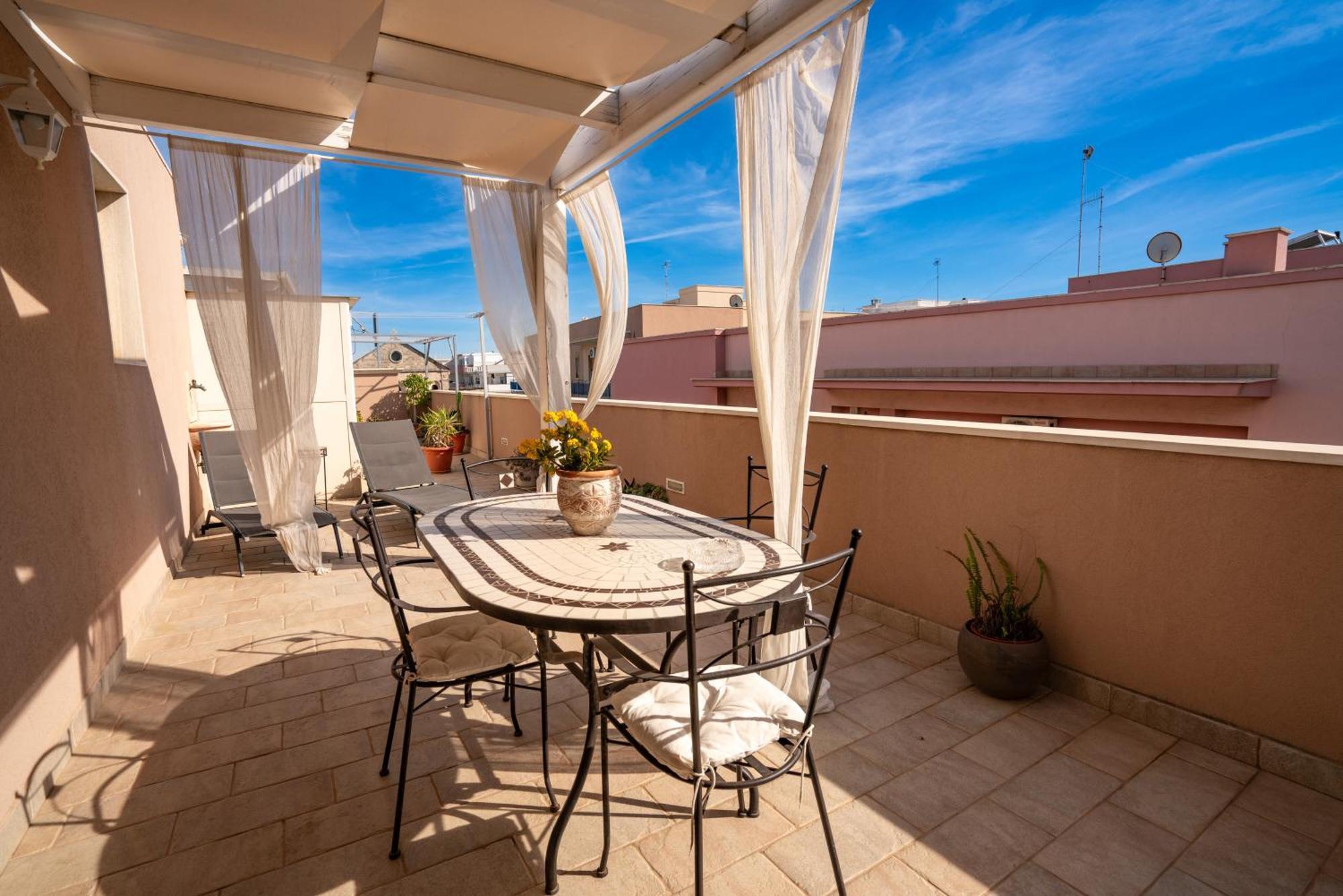 Petali Rosa Bed & Breakfast Polignano a Mare Luaran gambar